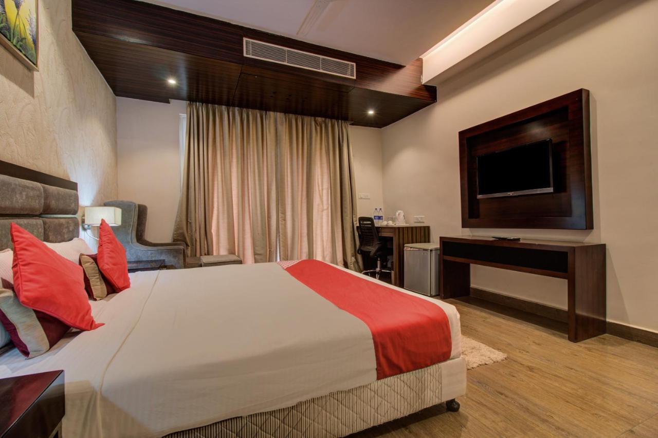 Oyo 3575 The Wave International Hotel Jamshedpur Bagian luar foto