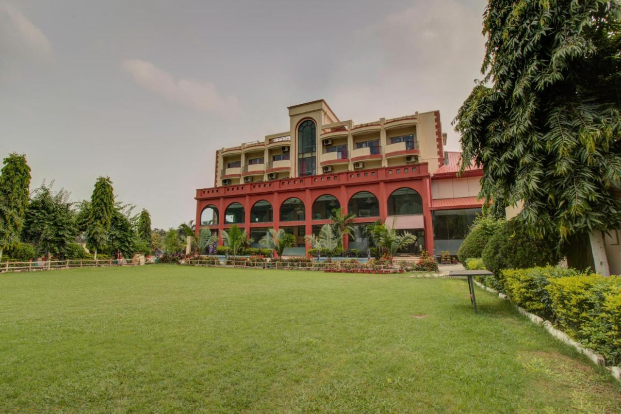 Oyo 3575 The Wave International Hotel Jamshedpur Bagian luar foto