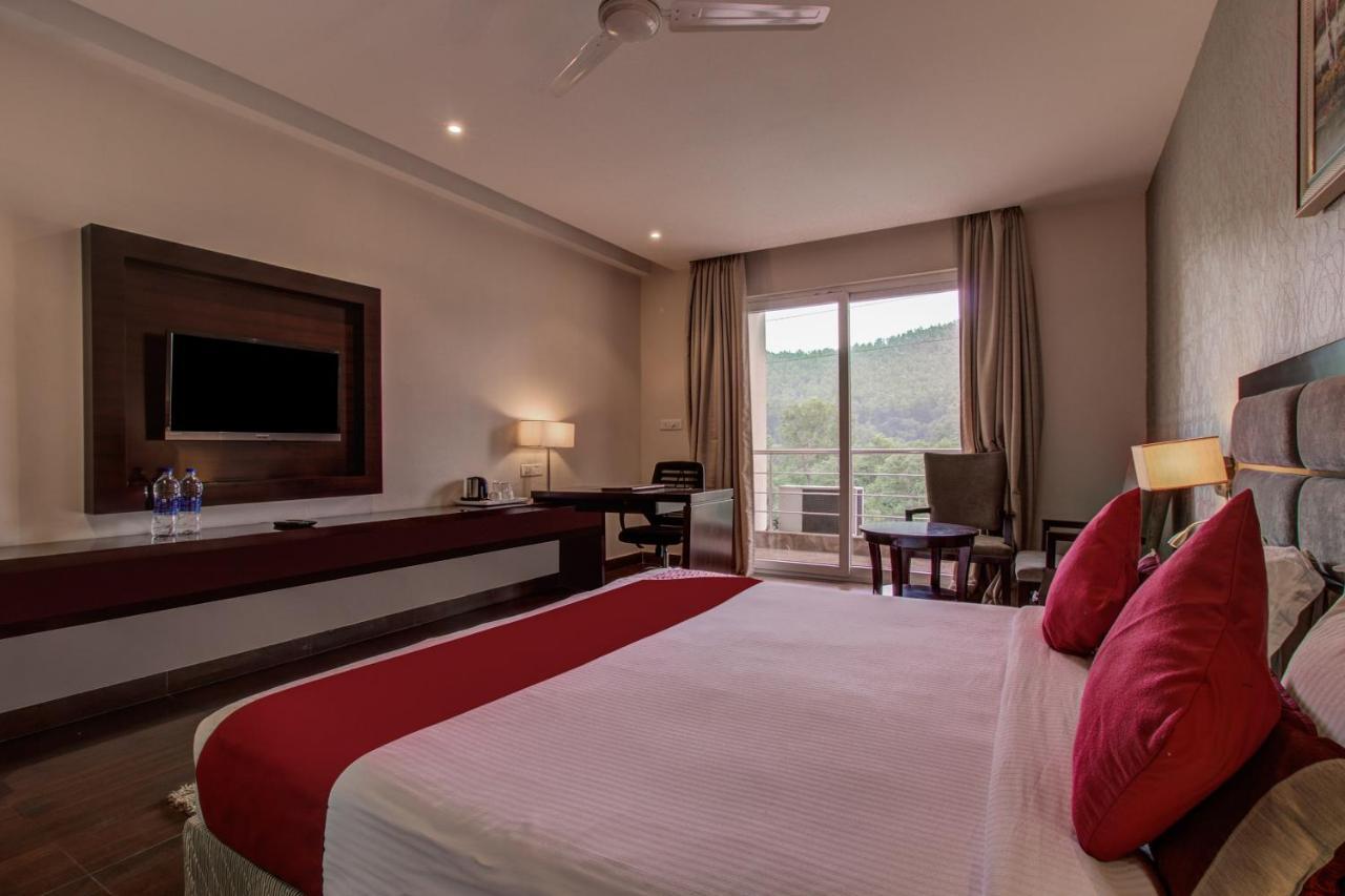 Oyo 3575 The Wave International Hotel Jamshedpur Bagian luar foto