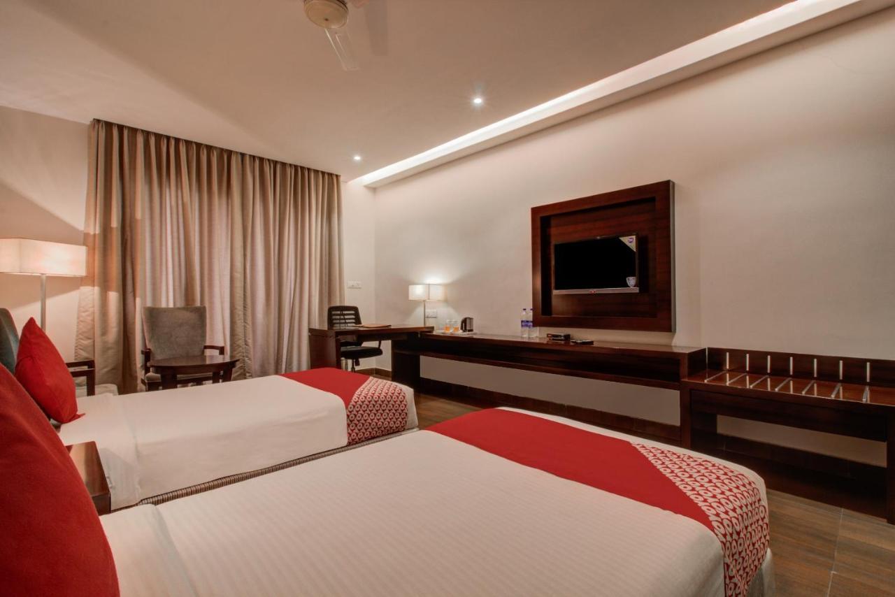 Oyo 3575 The Wave International Hotel Jamshedpur Bagian luar foto
