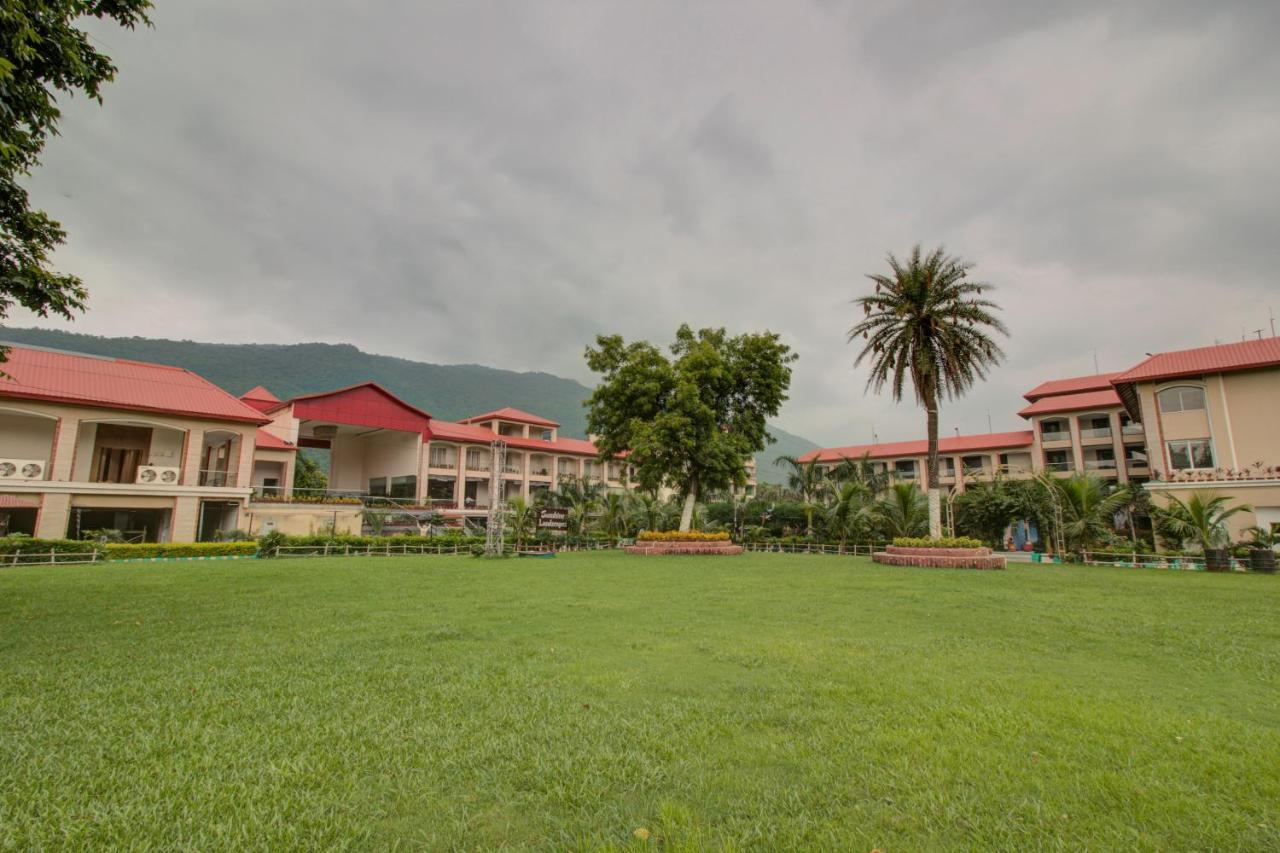 Oyo 3575 The Wave International Hotel Jamshedpur Bagian luar foto