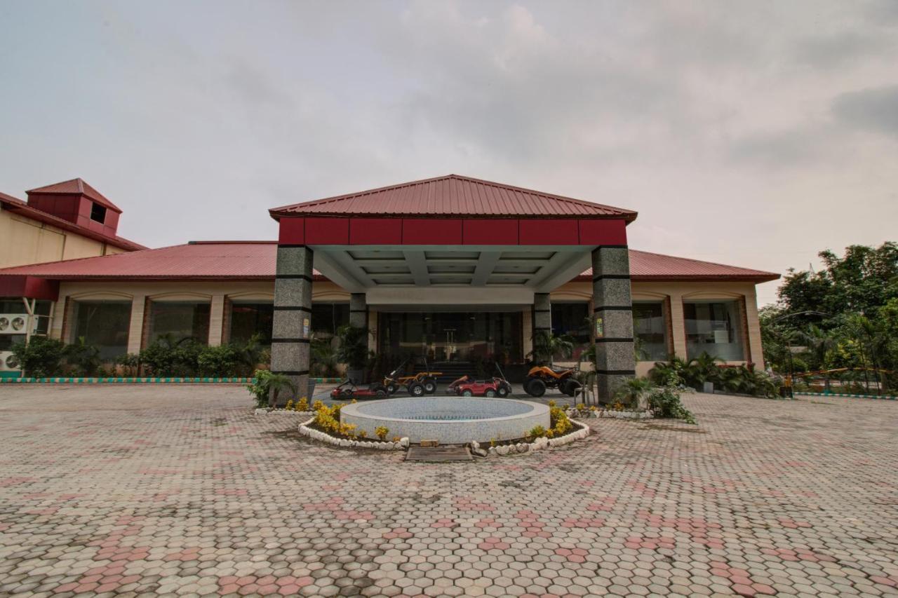 Oyo 3575 The Wave International Hotel Jamshedpur Bagian luar foto