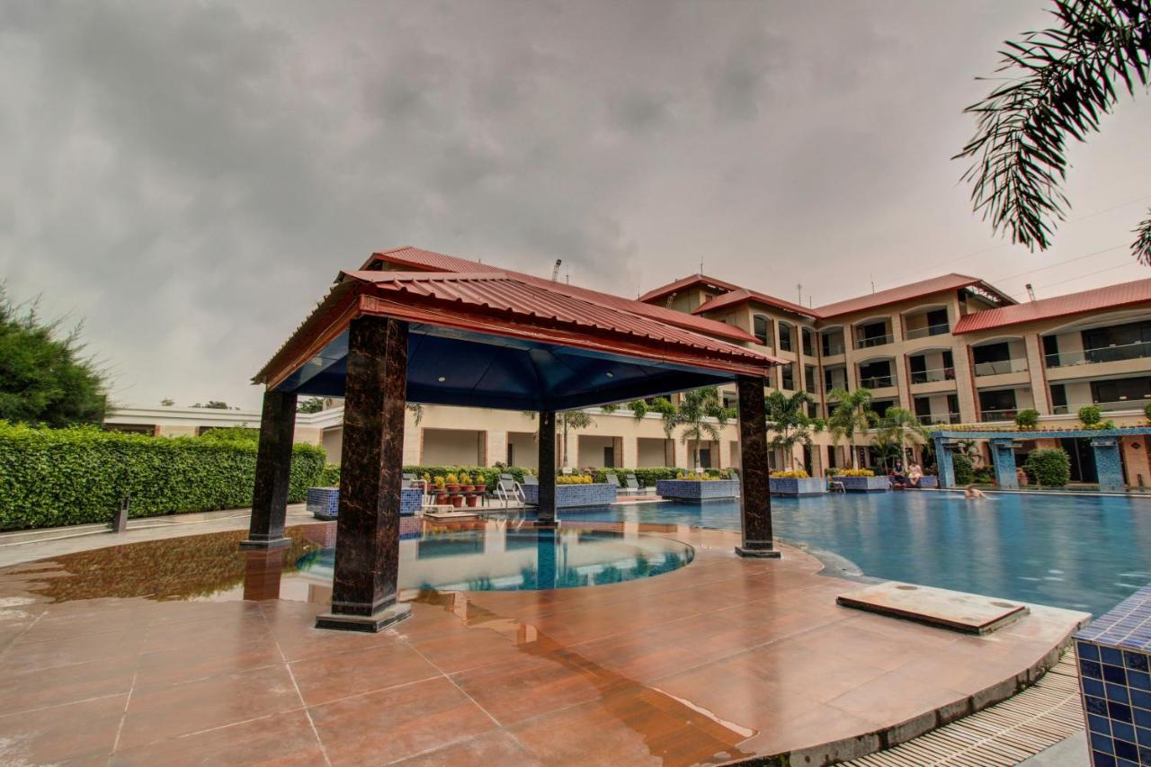 Oyo 3575 The Wave International Hotel Jamshedpur Bagian luar foto
