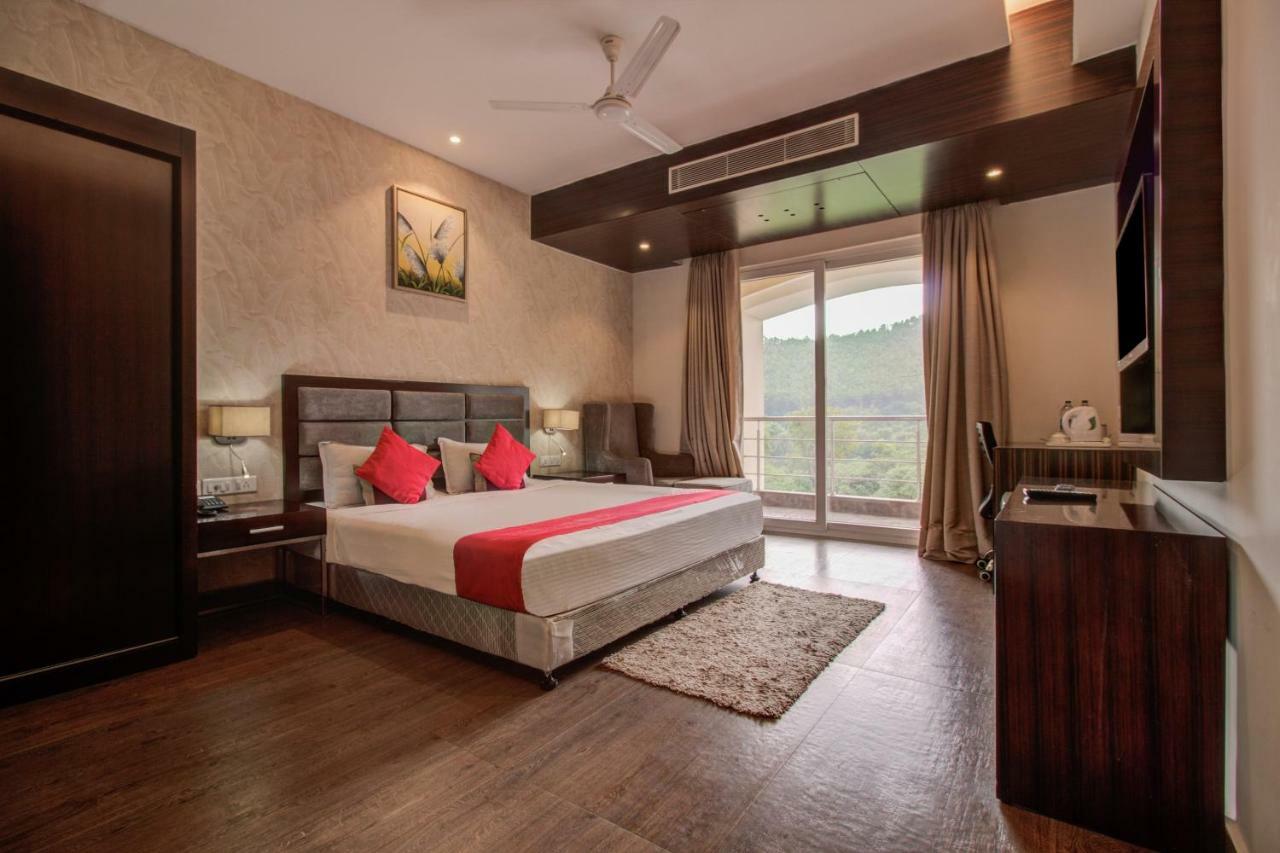 Oyo 3575 The Wave International Hotel Jamshedpur Bagian luar foto
